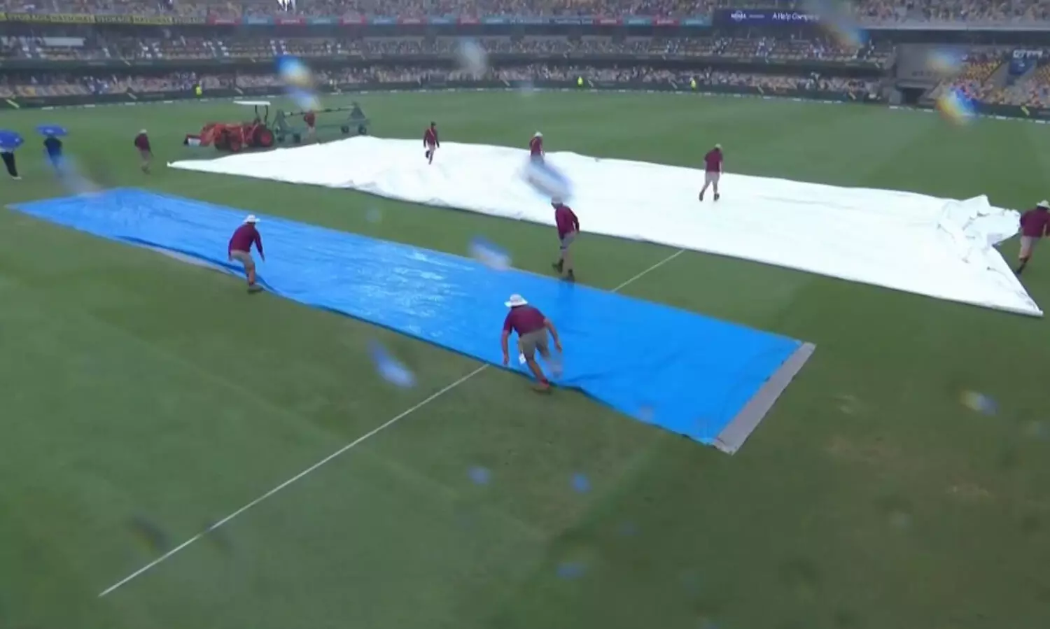 മഴ തുണക്കുമോ? ബാറ്റിങ് തകർച്ചയിൽ ഇന്ത്യ; മൂന്നാം ദിനവും മഴ കൊണ്ടുപോയി