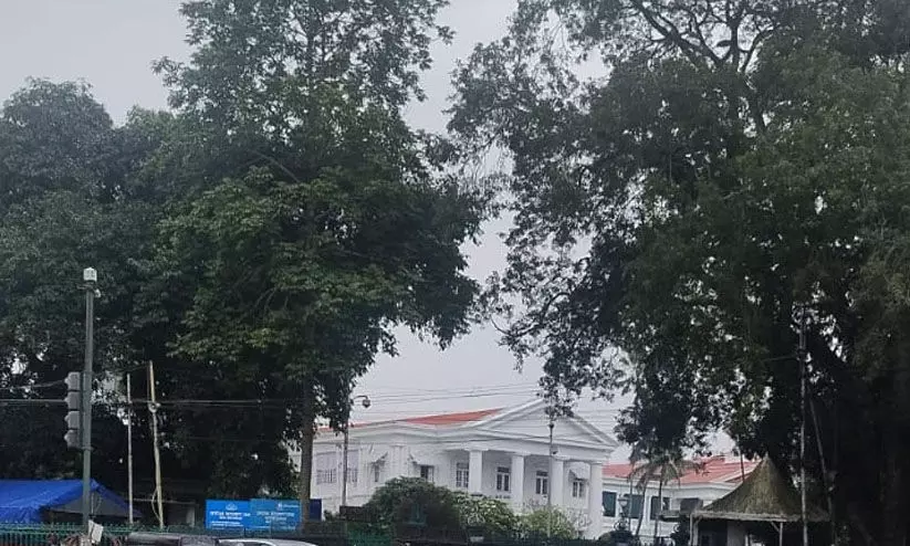 എസ്.സി -എസ്.ടി ഫെഡറേഷനിലെ വാഹന ദുരുപയോഗം: വേലായുധൻ പാലക്കണ്ടി 99,495 രൂപ അടക്കണമെന്ന് ധനവകുപ്പ്