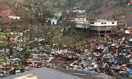 Cyclone Chido batters Frances Mayotte, hundreds feared dead