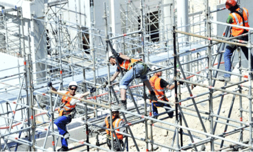 സ്വ​കാ​ര്യ മേ​ഖ​ല സ്ഥാ​പ​ന​ങ്ങ​ള്‍ക്കി​ട​യി​ല്‍ ഉ​പാ​ധി​ക​ളോ​ടെ പ്ര​വാ​സി തൊ​ഴി​ലാ​ളി​ക​ളെ കൈ​മാ​റാം