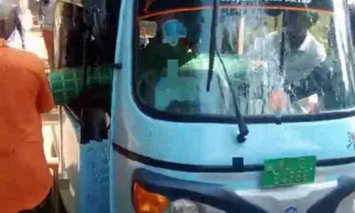 ആംബുലൻസ് നൽകിയില്ല; ആദിവാസി വയോധികയുടെ മൃതദേഹം ​എത്തിച്ചത് ഓട്ടോയിൽ