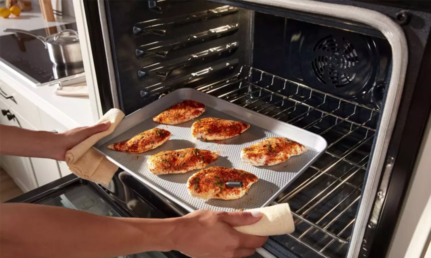 മൈക്രോവേവ് ഓവനുകൾ ഇപ്പോൾ തന്നെ സ്വന്തമാക്കൂ..! ആമസോൺ ഹോട്ട് സെയ്‍ലിൽ വമ്പൻ ഓഫർ