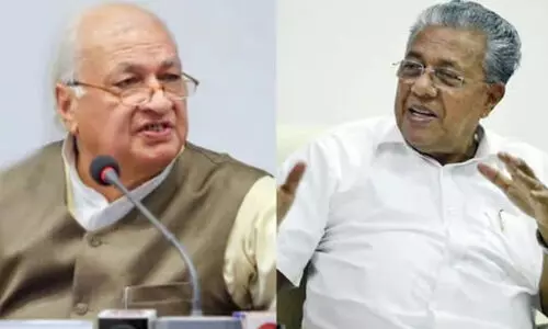 ഗവർണറുടെ ക്രിസ്മസ് വിരുന്ന് ബഹിഷ്കരിച്ച് മുഖ്യമന്ത്രിയും മന്ത്രിമാരും