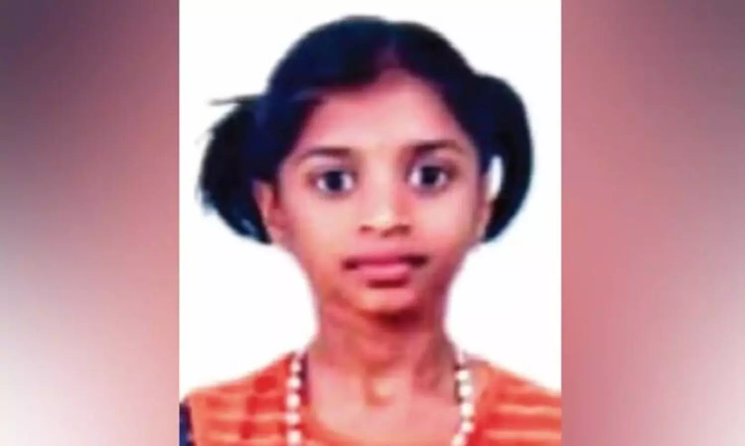 എട്ട് മാസത്തിനിടെ 15 തവണ എലിയുടെ കടിയേറ്റു; വാക്സിന്റെ അളവ് കൂടിയതിനെ തുടർന്ന് പത്താംക്ലസുകാരിയുടെ ശരീരം തളർന്നു