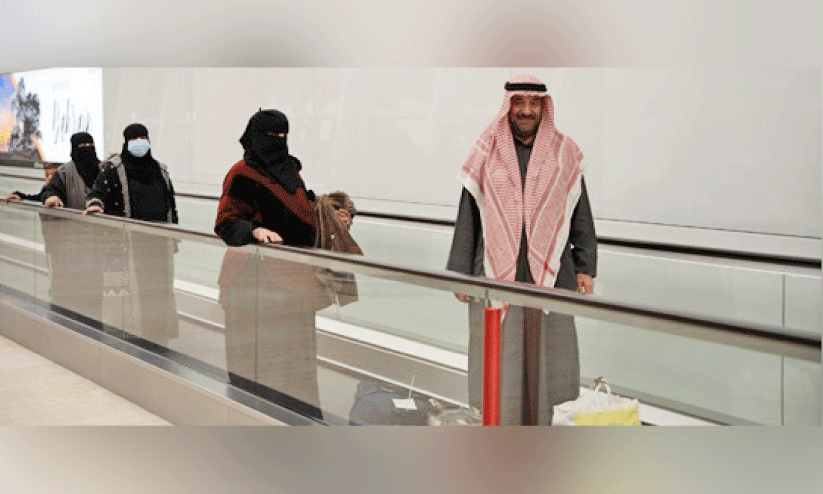 സി​റി​യ​യി​ൽനി​ന്ന് ബ​ഹ്‌​റൈ​ൻ  പൗ​ര​ന്മാ​രു​ടെ ആ​ദ്യ സം​ഘ​മെ​ത്തി