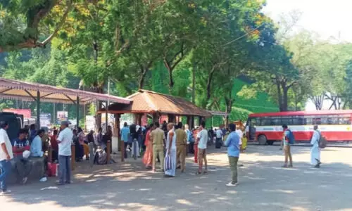 ക​രാ​ർ ഡ്രൈ​വ​ർ​മാ​രി​ല്ല; ധ​ർ​മ​സ്ഥ​ല​യി​ൽ ആ​ർ.​ടി.​സി ബ​സ് ഗ​താ​ഗ​തം സ്തം​ഭി​ക്കു​ന്നു