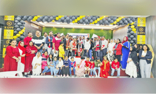 കൊ​യി​ലാ​ണ്ടി​ക്കൂ​ട്ടം ദേ​ശീ​യ​ദി​ന കു​ടും​ബ​സം​ഗ​മം