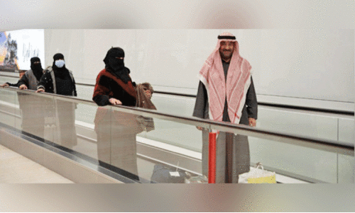 സി​റി​യ​യി​ൽനി​ന്ന് ബ​ഹ്‌​റൈ​ൻ  പൗ​ര​ന്മാ​രു​ടെ ആ​ദ്യ സം​ഘ​മെ​ത്തി