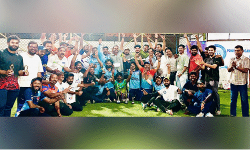 പൊ​ന്നാ​നി ഒ​ർ​ഗ​നൈ​സേ​ഷ​ൻ ക്രി​ക്ക​റ്റ് ടൂ​ർ​ണ​മെ​ന്റ്