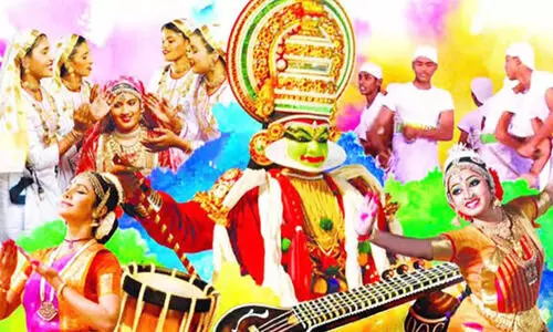 സംസ്ഥാന സ്കൂൾ കലോത്സവത്തോട് അനുബന്ധിച്ച് പുത്തരിക്കണ്ടത്ത് എക്‌സിബിഷൻ