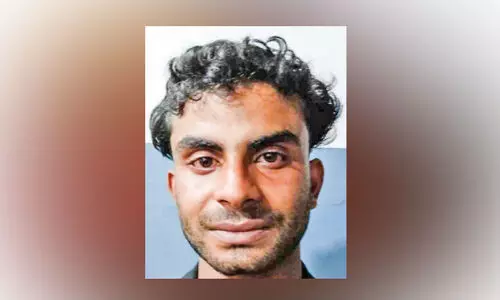 ര​ണ്ടു​കി​ലോ ക​ഞ്ചാ​വു​മാ​യി പി​ടി​യി​ൽ