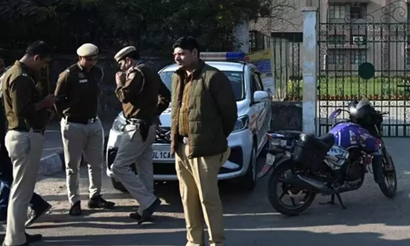 കടം വാങ്ങിയ 45,000 രൂപ തിരിച്ചുനൽകിയില്ല; ചോദിക്കാൻ ചെന്ന 26കാരനെ കുത്തിക്കൊന്നു കടം വാങ്ങിയ 45,000 രൂപ തിരിച്ചുനൽകിയില്ല; ചോദിക്കാൻ ചെന്ന 26കാരനെ കുത്തിക്കൊന്നു