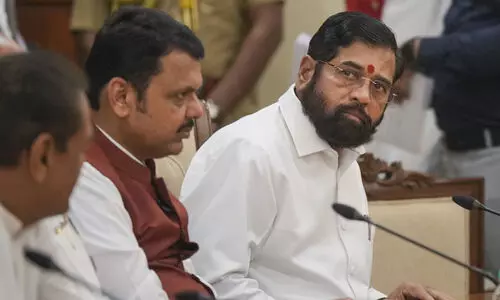 ആഭ്യന്തരം വിട്ടുകൊടുക്കാതെ ഫഡ്നാവിസ്, ഷിൻഡെക്ക് മൂന്ന് വകുപ്പുകൾ, അജിത് പവാറിന് ധനകാര്യം; മഹാരാഷ്ട്രയിൽ മന്ത്രിമാരുടെ വകുപ്പുകളിൽ തീരുമാനമായി