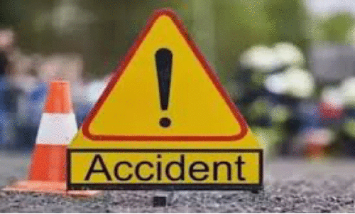 സൗ​ദി​യി​ൽ കാ​റ​പ​ക​ടം; ര​ണ്ട്​ യു.​എ.​ഇ പൗ​​ര​ന്മാ​ർ മ​രി​ച്ചു