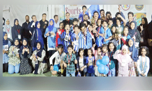 എ.​എം.​ഐ മ​ദ്റസ സ്പോ​ർട്സ് മീ​റ്റ് സം​ഘ​ടി​പ്പി​ച്ചു; ബ്ലൂ ​ഹൗ​സ് ജേ​താ​ക്ക​ൾ