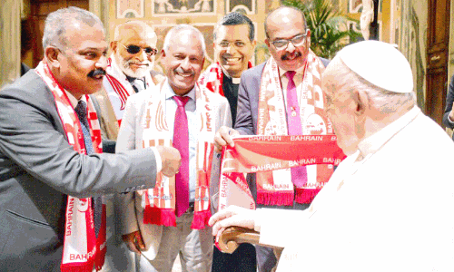 ലോ​ക സ​ർ​വ​മ​ത സ​മ്മേ​ള​നം; വ​ത്തി​ക്കാ​ൻ സ​ന്ദ​ർ​ശി​ച്ച് ബ​ഹ്റൈ​നി​ൽ​നി​ന്നു​ള്ള പ്ര​തി​നി​ധി സം​ഘം