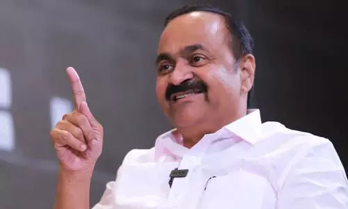 കേരളത്തിന്റെ പ്രതിപക്ഷ നേതാവ് വിമര്‍ശനത്തിന് അതീതനല്ല- വി.ഡി. സതീശൻ