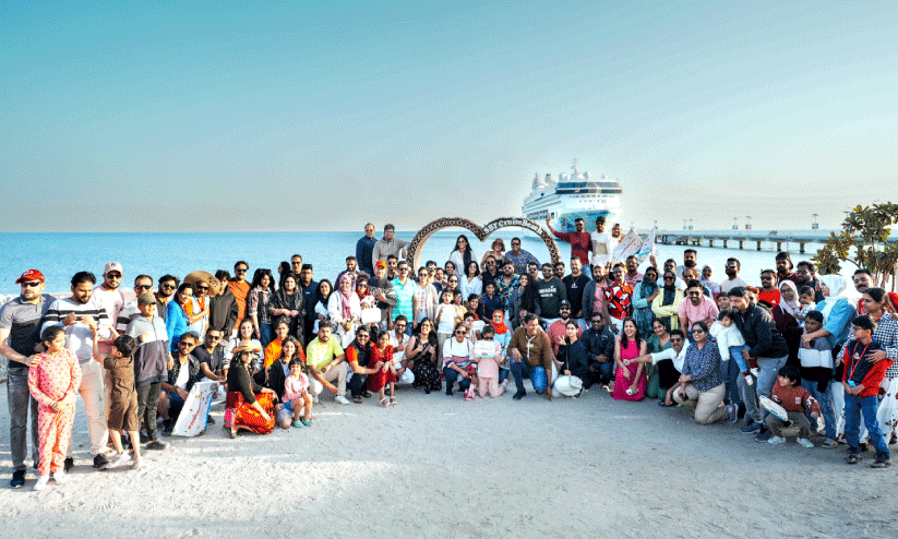 ആ​ന​ന്ദ​ത്തി​ന്റെ തി​ര​മാ​ല​ക​ൾ താ​ണ്ടി ക്രൂ​യി​സ് ട്രി​പ്പ്