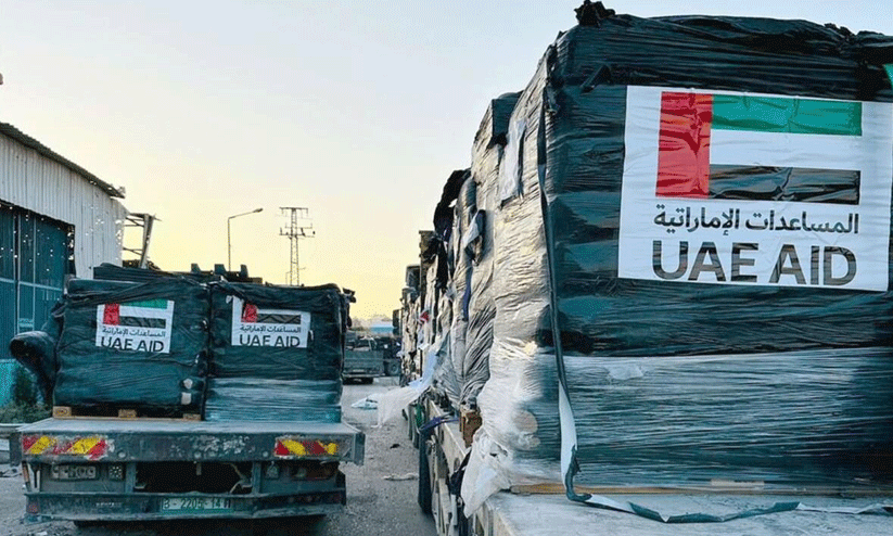 ഗസ്സയിലേക്ക് യു.എ.ഇയുടെ 30 ട്രക്കുകൾ കൂടിയെത്തി ഗസ്സയിലേക്ക് യു.എ.ഇയുടെ 30 ട്രക്കുകൾ കൂടിയെത്തി