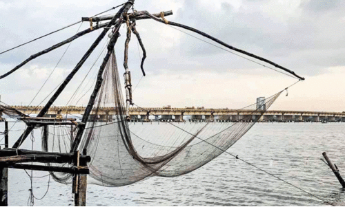 ചീ​ന​വ​ല