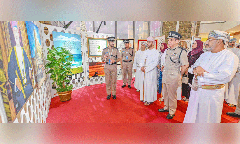 ത​ട​വു​കാ​രു​ടെ ക​ര​വി​രു​തുക​ളു​ടെ  നേ​ർ​ക്കാ​ഴ്ച​യാ​യി പ്ര​ദ​ർ​ശ​നം