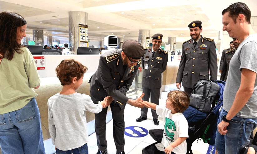 ദു​ബൈ വി​മാ​ന​ത്താ​വ​ളം തി​ര​​ക്കി​ലേ​ക്ക്​