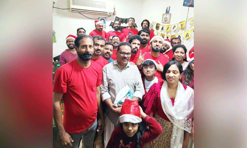 ക്രിസ്മസ് കരോളുമായി പത്തനംതിട്ട ജില്ലാ അസോസിയേഷൻ ക്രിസ്മസ് കരോളുമായി പത്തനംതിട്ട ജില്ലാ അസോസിയേഷൻ