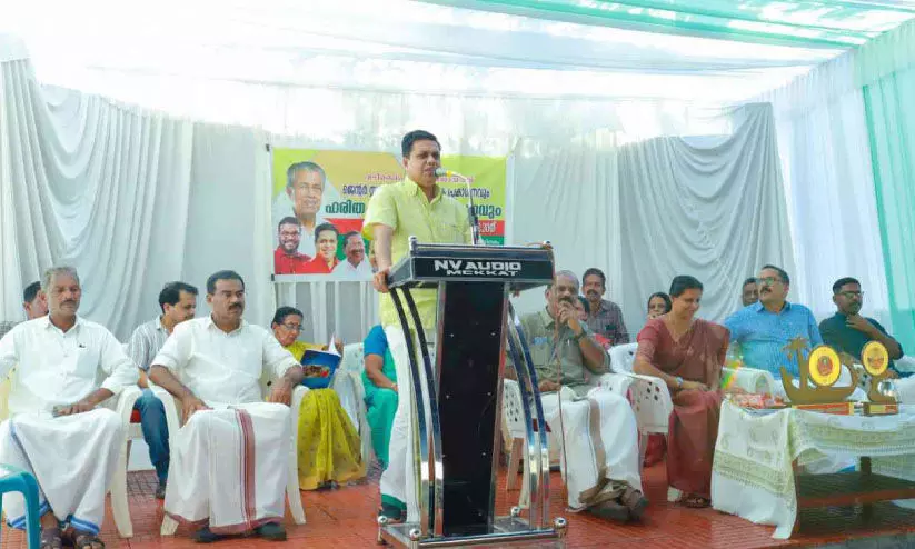 വിവേചനം അവസാനിപ്പിക്കാൻ സ്ത്രീകൾ സ്വയം പര്യാപ്തരാവണം -സ്പീക്കർ