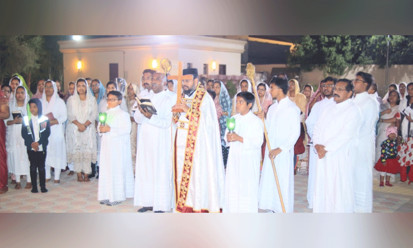 അൽഐൻ ഓർത്തഡോക്സ് ദേവാലയത്തിലെ ക്രിസ്മസ് ശുശ്രൂഷ അൽഐൻ ഓർത്തഡോക്സ് ദേവാലയത്തിലെ ക്രിസ്മസ് ശുശ്രൂഷ