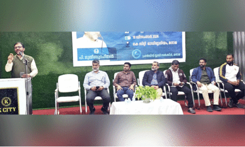 ധാ​ർ​മി​ക മൂ​ല്യ​ങ്ങ​ളി​ലൂ​ടെ കു​ടും​ബം  ജീ​വ​സ്സു​റ്റ​താ​ക്കു​ക -പി. ​മു​ജീ​ബ് റ​ഹ്‌​മാ​ൻ