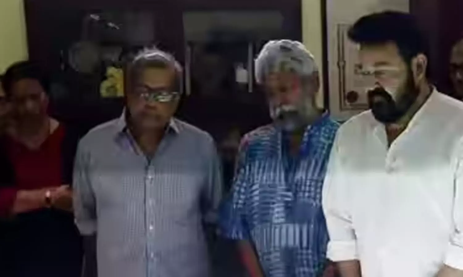 എം.ടിയോടുള്ളത് വൈകാരികമായ അടുപ്പമെന്ന് മോഹൻലാൽ ; ​തനിക്ക് നല്ല കഥാപാത്രങ്ങൾ തന്ന വ്യക്തി