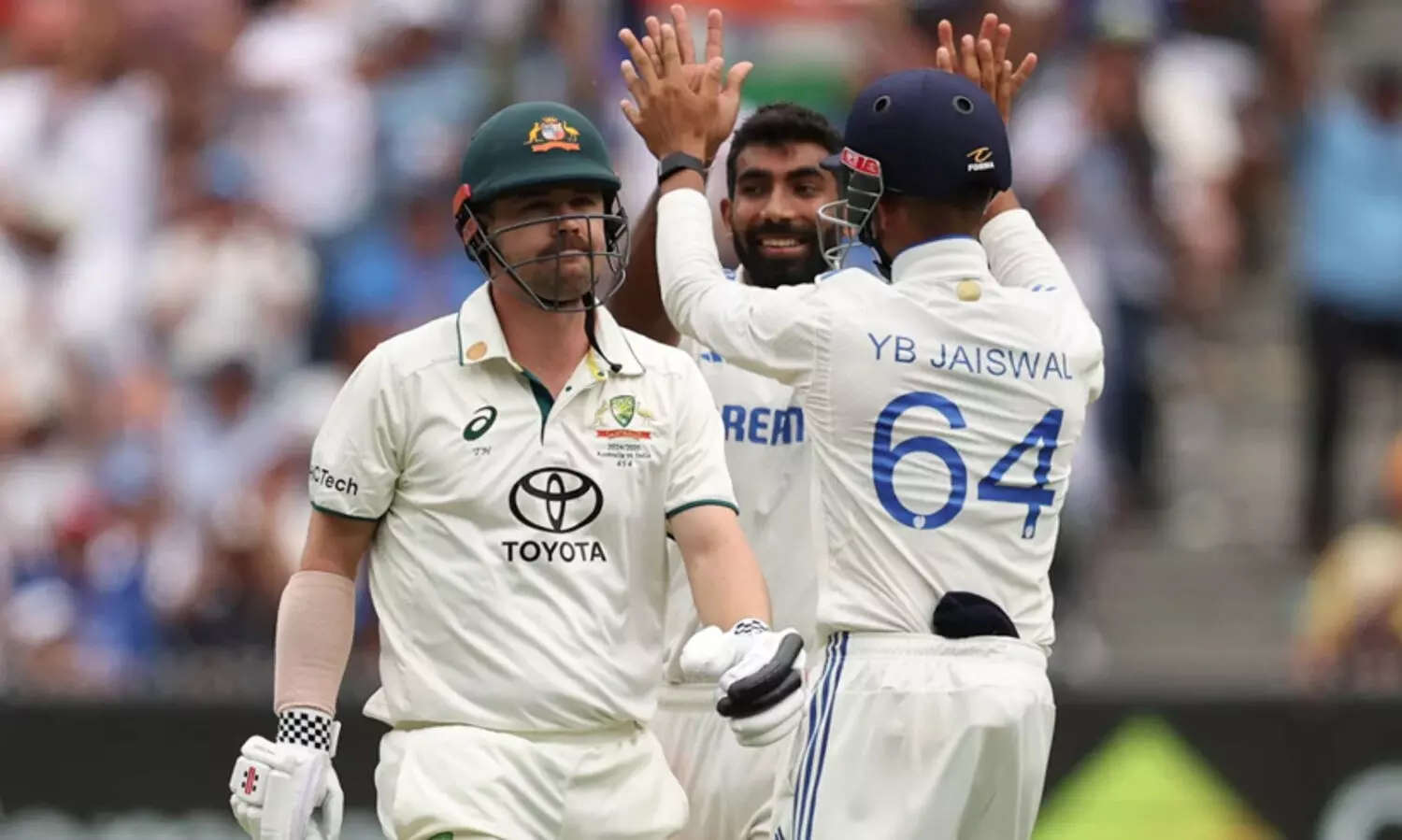 ഓസീസിന്‍റെ ‘തല’ വീഴ്ത്തി ബുംറ! ഹെഡ്ഡ് പൂജ്യത്തിന് പുറത്ത്; ബോക്സിങ് ഡേ ടെസ്റ്റിൽ ഇന്ത്യ തിരിച്ചടിക്കുന്നു