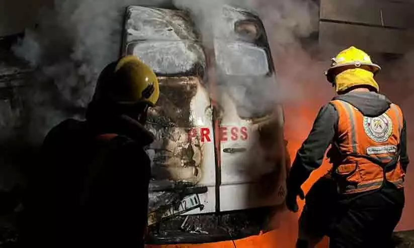 നുസൈറത്തിലെ ആശുപത്രിക്ക് സമീപം ഇസ്രായേൽ വ്യോമാക്രമണം; അഞ്ച് മാധ്യമപ്രവർത്തകർ കൊല്ലപ്പെട്ടു