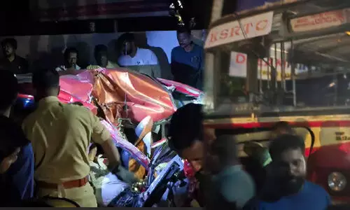 കെ.എസ്.ആർ.ടി.സി ബസ് കാറിലിടിച്ച് ഒരാൾ മരിച്ചു