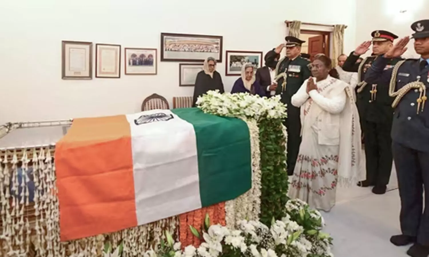 മൻമോഹൻ സിങ്ങിന്റെ അവസാന യാത്ര കോൺഗ്രസ് ആസ്ഥാനത്ത് നിന്ന് തുടങ്ങും; സംസ്കാരം രാവിലെ 10 മണിക്ക്