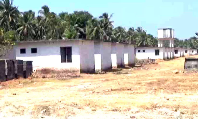 പൊന്നാനി ഫിഷർമെൻ കോളനി മത്സ്യഗ്രാമം പോലുള്ള പദ്ധതിക്കായി ഉപയോഗിക്കാം -ഹൈകോടതി പൊന്നാനി ഫിഷർമെൻ കോളനി മത്സ്യഗ്രാമം പോലുള്ള പദ്ധതിക്കായി ഉപയോഗിക്കാം -ഹൈകോടതി