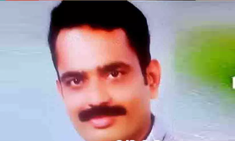 വിഷം കഴിച്ച് ചികിത്സയിലിരുന്ന വയനാട് ഡി.സി.സി ട്രഷററുടെ മകൻ മരിച്ചു വിഷം കഴിച്ച് ചികിത്സയിലിരുന്ന വയനാട് ഡി.സി.സി ട്രഷററുടെ മകൻ മരിച്ചു