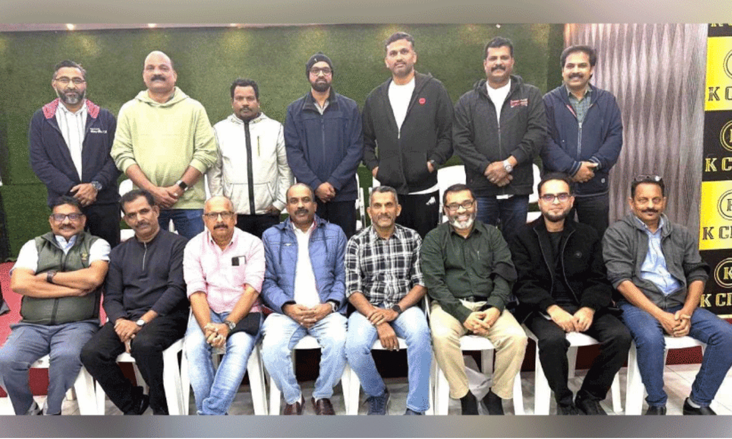 ത​ണ​ൽ യാ​ത്ര​യ​യ​പ്പ് ന​ൽ​കി