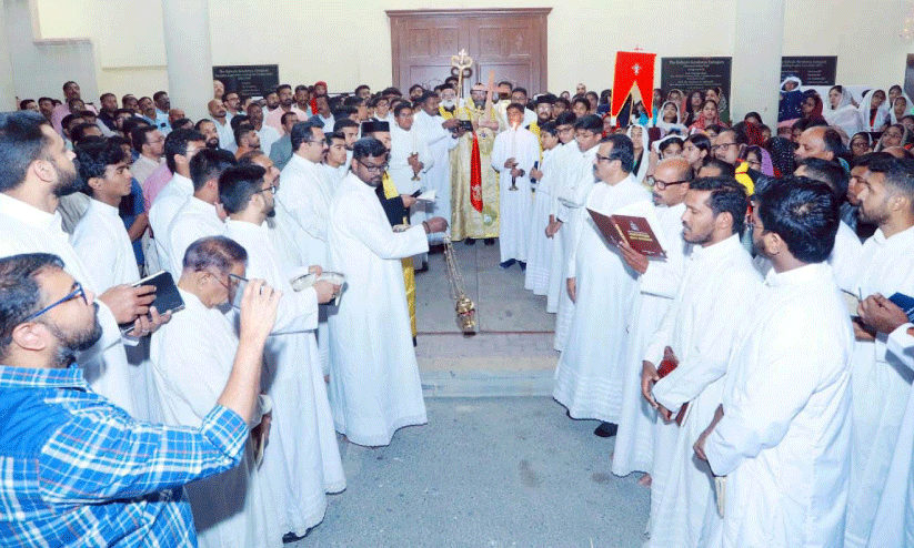 ഓ​ർ​ത്ത​ഡോ​ക്സ് ക​ത്തീ​ഡ്ര​ൽ ക്രി​സ്​​മ​സ്   ശു​ശ്രൂ​ഷ​ക​ൾ