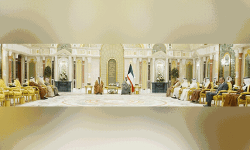 കു​വൈ​ത്ത് കി​രീ​ടാ​വ​കാ​ശി​യു​മാ​യി സ​യ്യി​ദ് ബ​ദ​ർ കൂ​ടി​ക്കാ​ഴ്ച ന​ട​ത്തി