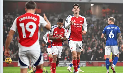 ഇപ്സ്വിച്ചിനെ വീഴ്ത്തി ആഴ്സണൽ; ചെൽസിയെ മറികടന്ന് ലീഗിൽ രണ്ടാമത്