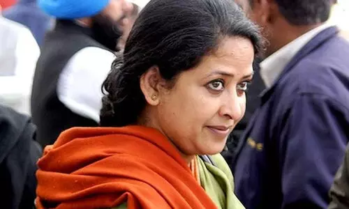 പ്രണബ് മുഖർജി മരിച്ചപ്പോൾ കോൺഗ്രസ് വർക്കിങ് കമ്മിറ്റി വിളിച്ചില്ല; വിമർശിച്ച് മകൾ