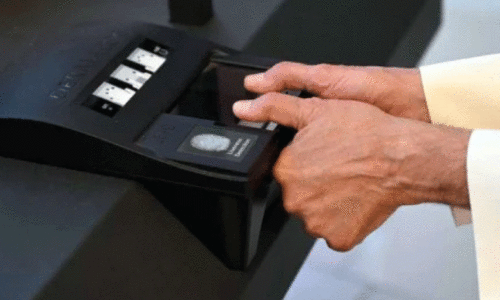 ബ​യോ​മെ​ട്രി​ക് പൂ​ർ​ത്തി​യാ​ക്കാൻ ഇ​നി മൂ​ന്നു​ദി​വ​സം മാ​ത്രം