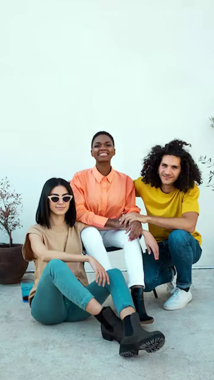 പുതുതലമുറക്ക് കേരളം മടുത്തോ? യുവതീയുവാക്കൾ കേരളം വിടാനുള്ള കാരണങ്ങളിതാ...