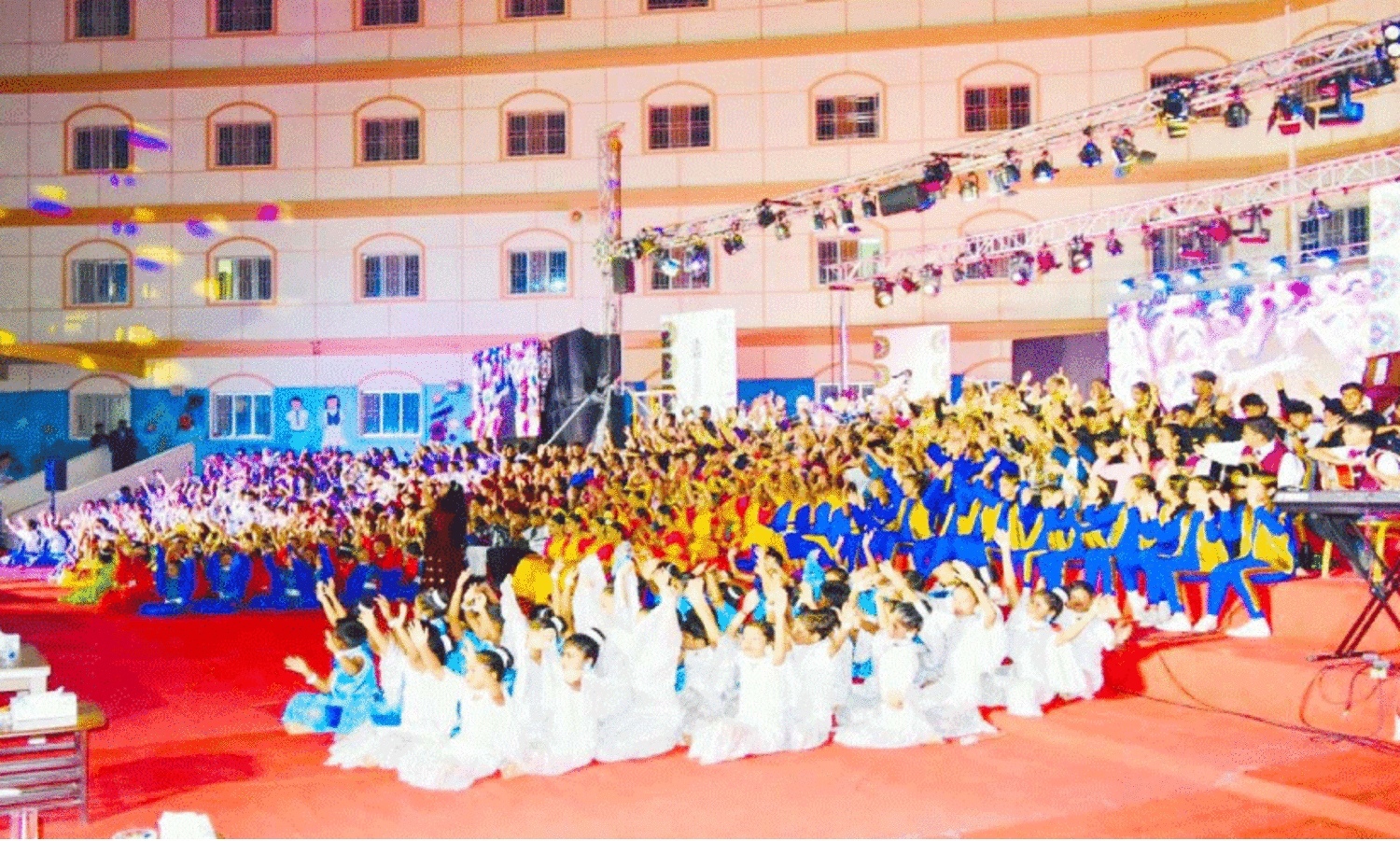 ആ​ഘോ​ഷ​നി​റ​വി​ൽ മ​ബേ​ല ഇ​ന്ത്യ​ൻ സ്കൂ​ൾ വാ​ർ​ഷി​കം