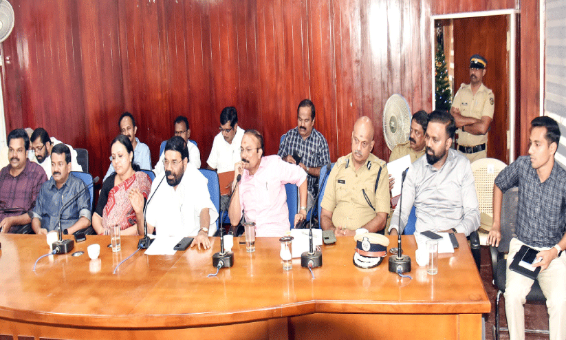 ശ​ബ​രി​മ​ല: മ​ക​ര​വി​ള​ക്കി​ന് കു​റ്റ​മ​റ്റ ക്ര​മീ​ക​ര​ണ​ങ്ങ​ള്‍ -മ​ന്ത്രി വി.​എ​ന്‍. വാ​സ​വ​ന്‍