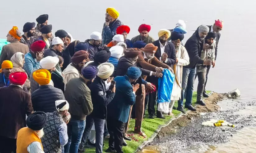 മൻമോഹൻ സിങ്ങി​ന് സ്മാരകം: രാഷ്ട്രീയവിവാദം കനക്കുന്നു