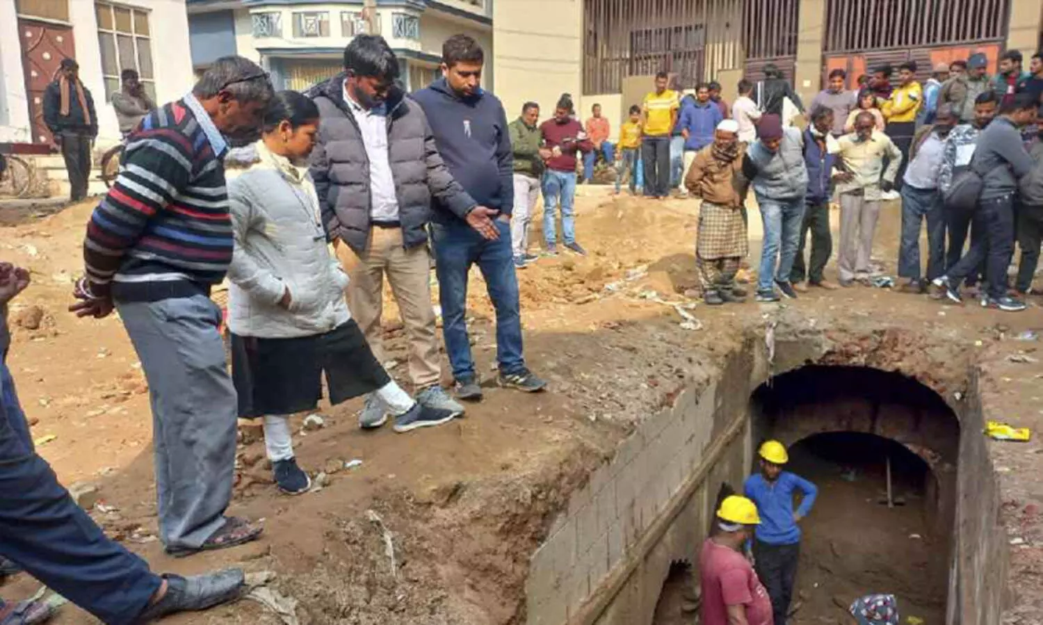 മോദിയുടെ പിൻഗാമിയാവാൻ ‘ക്ഷേത്രപ്പൂട്ടുകൾ’ തുറന്ന് യോഗി; യു.പിയിലെങ്ങും ക്ഷേത്രങ്ങളുടെ ‘കണ്ടെത്തൽ’ പരമ്പര