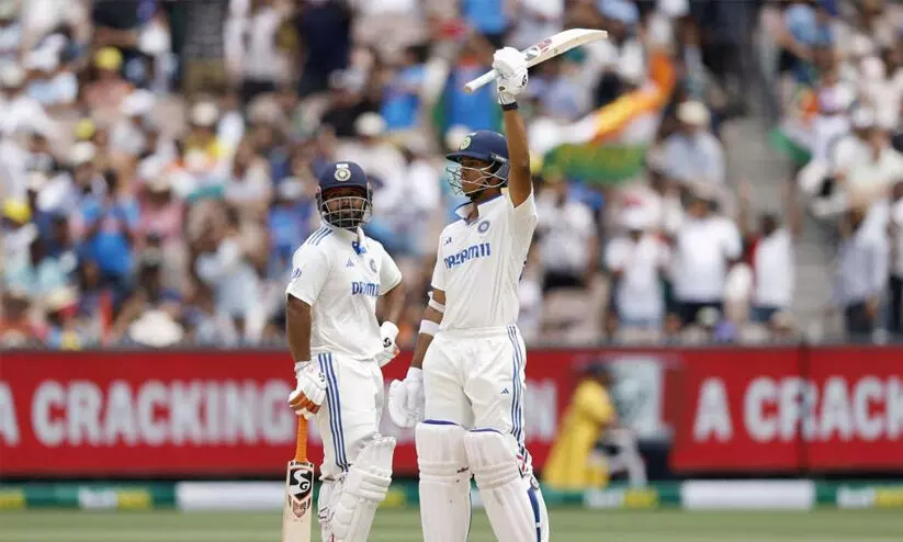 ആവേശം കൊടുമുടിയിൽ; അവസാന സെഷനിൽ ഇന്ത്യക്ക് ജയിക്കാൻ 228 റൺസ്, ഓസീസിന് ഏഴ് വിക്കറ്റും!