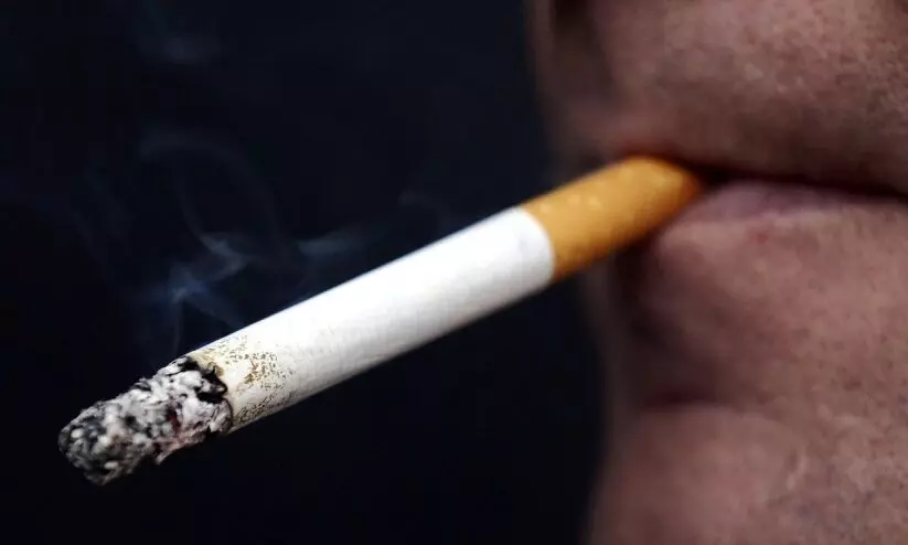 ഒറ്റ സിഗരറ്റ് കവരുന്നത് ആയുസിന്റെ 20 മിനിറ്റ്! പഠന റിപ്പോർട്ട് പുറത്ത് ഒറ്റ സിഗരറ്റ് കവരുന്നത് ആയുസിന്റെ 20 മിനിറ്റ്! പഠന റിപ്പോർട്ട് പുറത്ത്